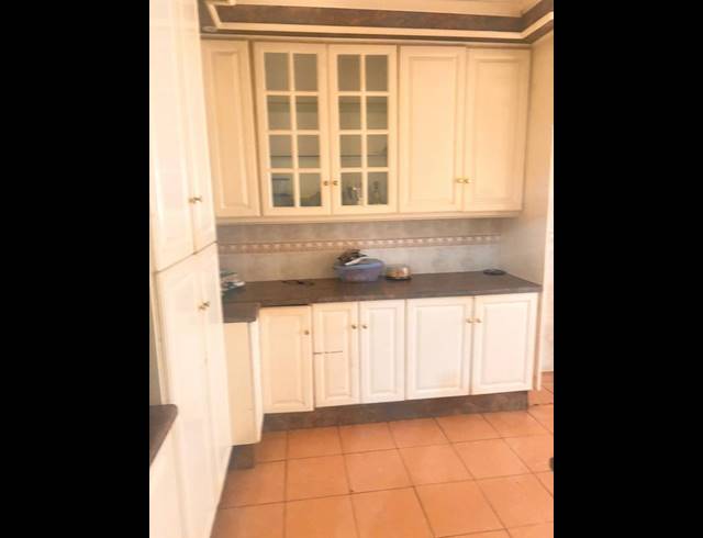 4 BEDROOM HOUSE FOR SALE IN RIVIERA PARK